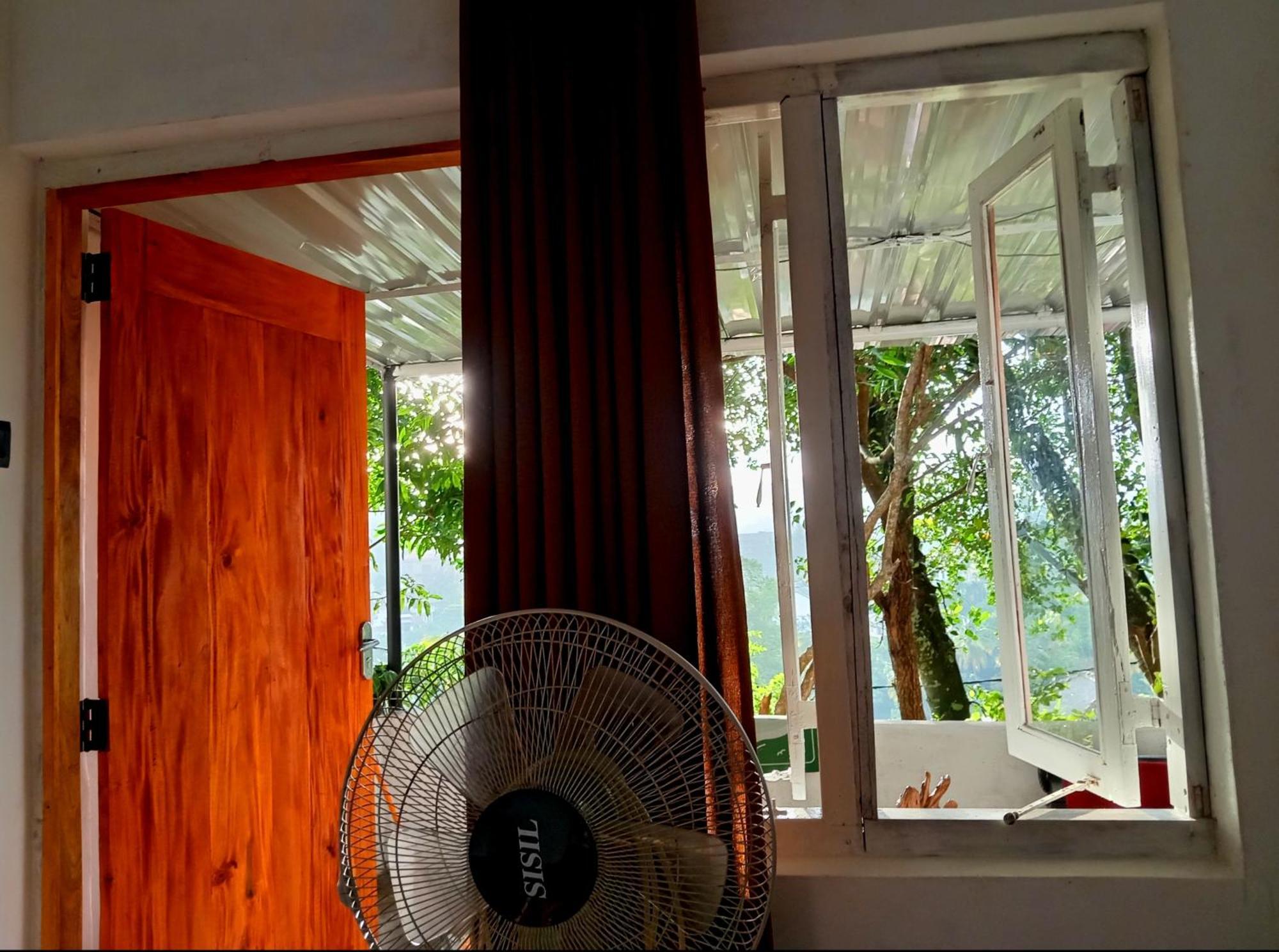 Fly Infinity - Home Stay 康提 外观 照片